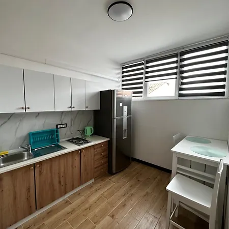 Crolivia Apartmans In Center