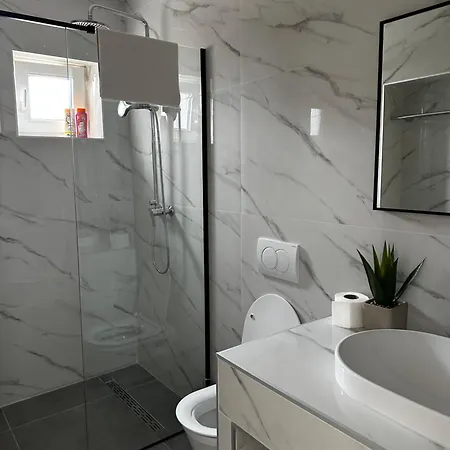 Crolivia Apartmans In Center Apartament *